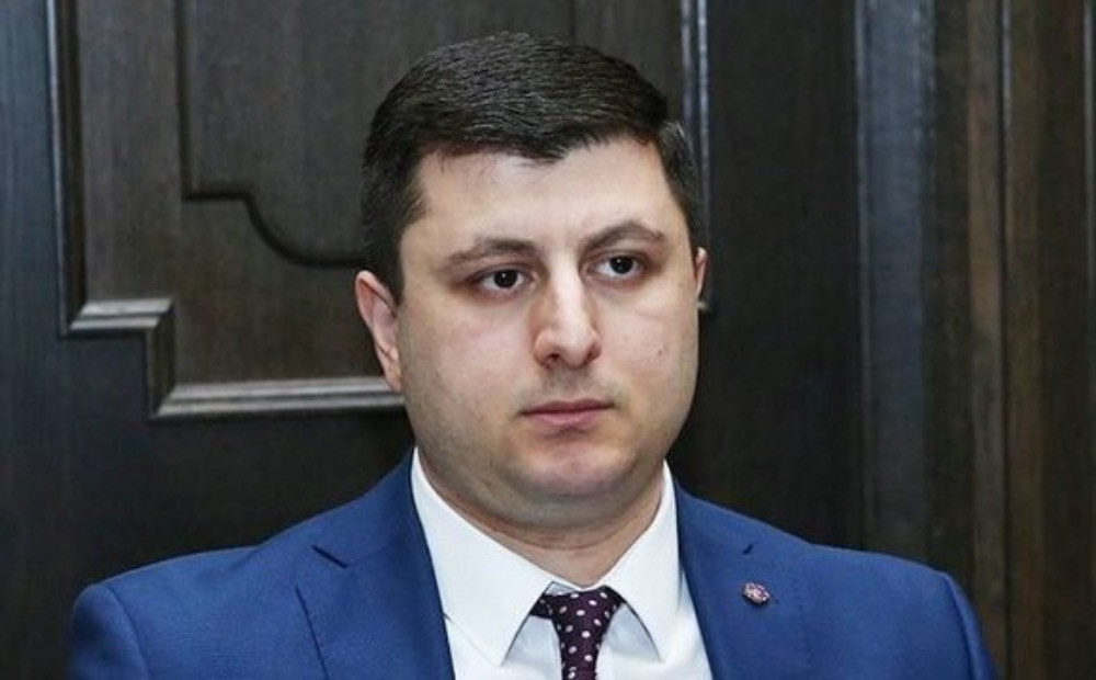 Իշխանությունը մարտական գործողությունների, սահմանային լարվածության վայրը խառնել է՝ Ազգային ժողովը վերածելով «պոլիգոնի»․ Աբրահամյան