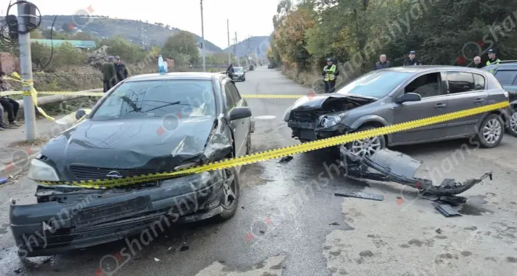 Վանաձորում բшխվել են 2 «Opel»․ կա վիրավnր