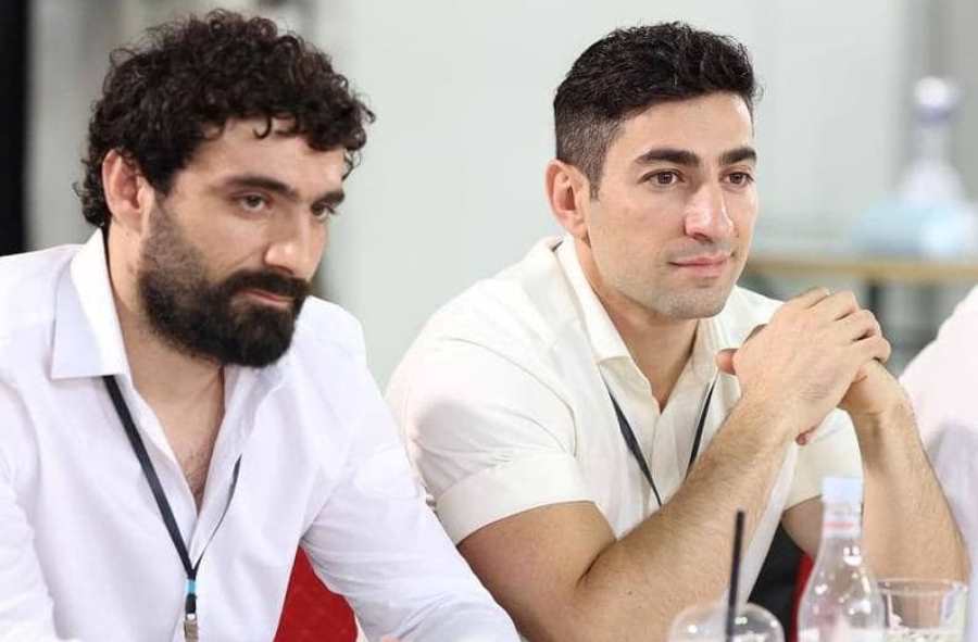 Ընթանում է Լեւոն Քոչարյանի և Սերգեյ Ասատուրովի գործով դատական նիստը. հարցաքննվում են կարմիր բերետավորները (ուղիղ)