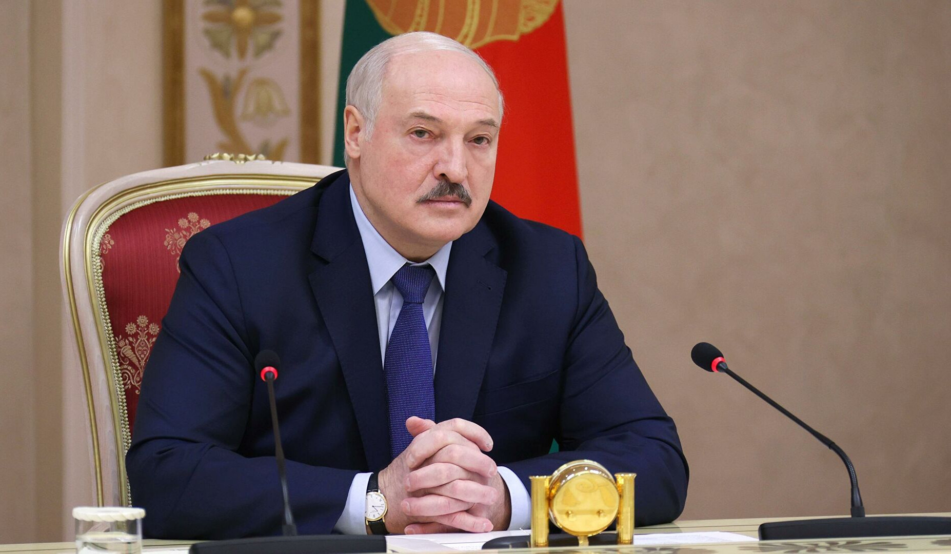 Лукашенко запросил компенсацию от РФ за смещение срока строительства БелАЭС
