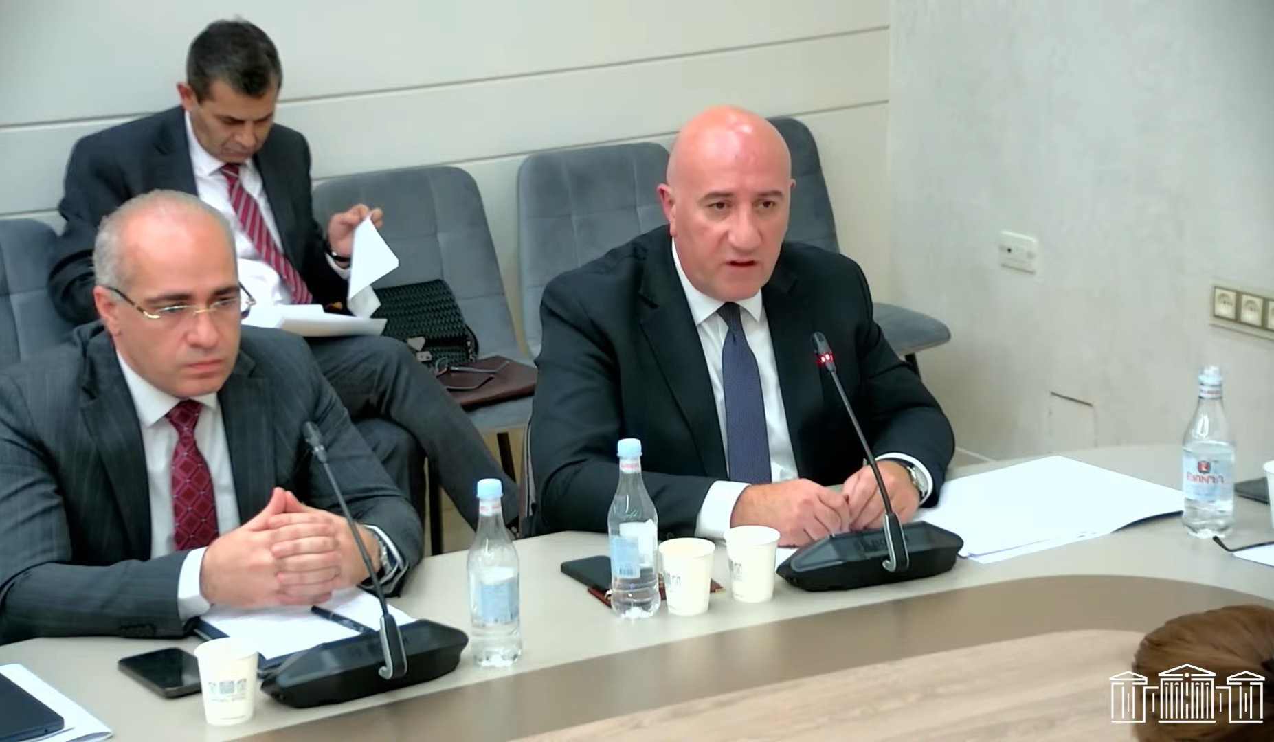 Կառավարությունն ունի սկզբունքային նկատառումներ Հայկ Սարգսյանի՝ պարտադիր զինծառայությունից գումարի դիմաց ազատվելու նախագծի մասով