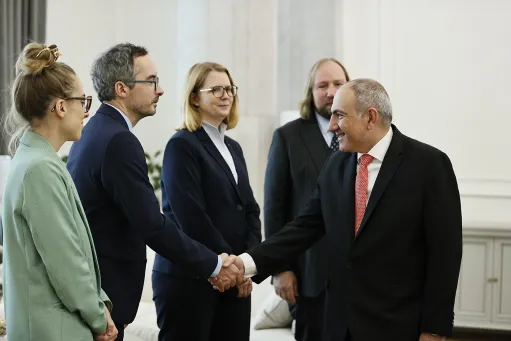Փաշինյանը Բունդեսթագի պատվիրակության հետ անդրադարձել է ՀՀ-ի և Ադրբեջանի միջև խաղաղության հաստատմանը