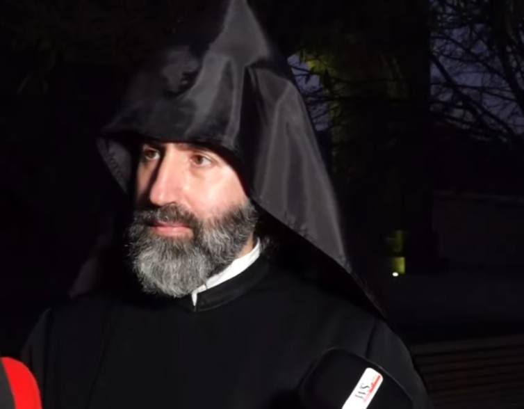 Առանց Հայրապետի օրհնության իշխանությունների հետ հանդիպող եկեղեցականը ենթակա է բարձրագույն հոգևոր իշխանության ամենախիստ վճռին. Հայր Ասողիկ