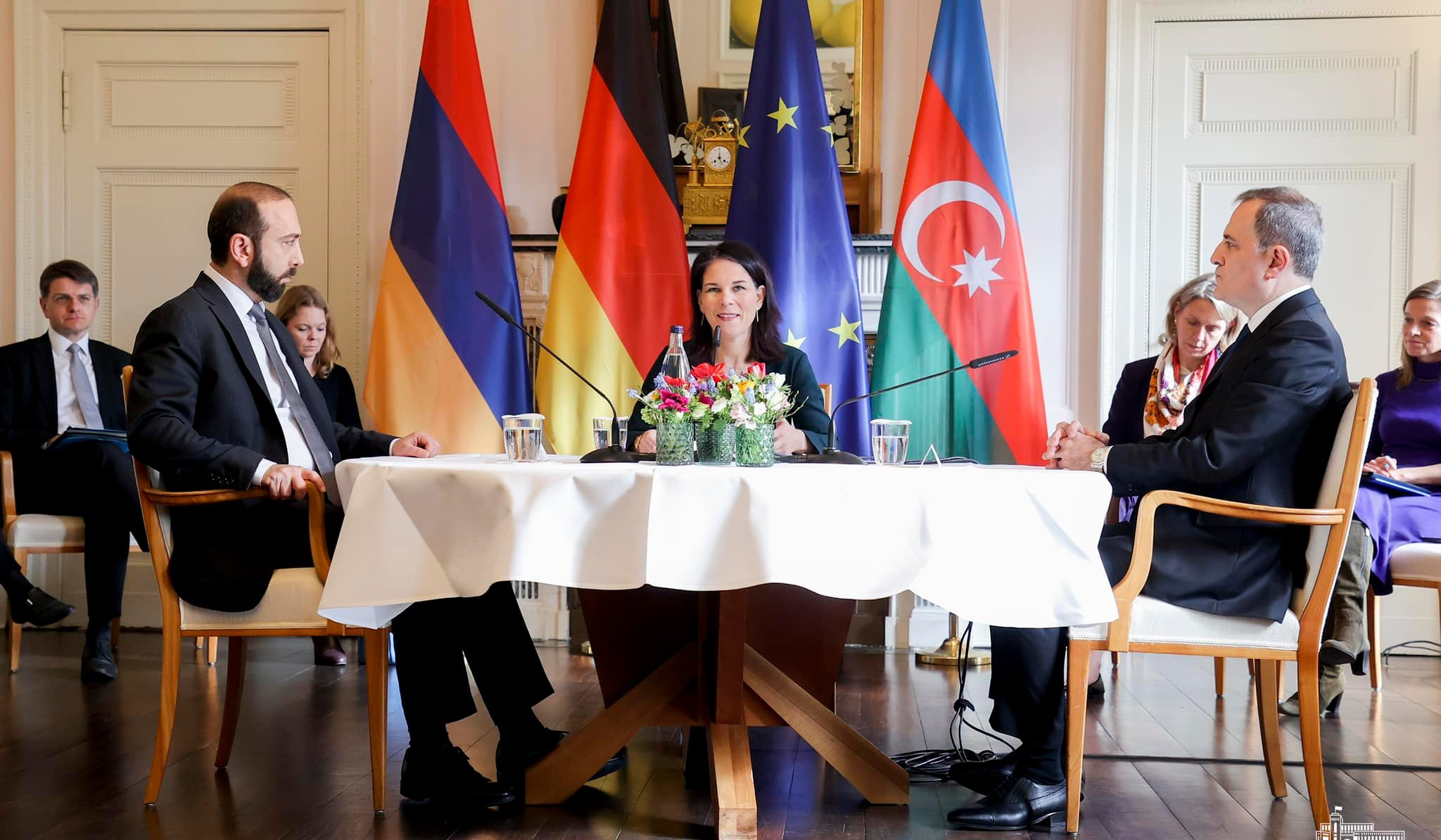 В Берлине состоится трёхсторонняя встреча глав МИД Армении, Азербайджана и Германии
