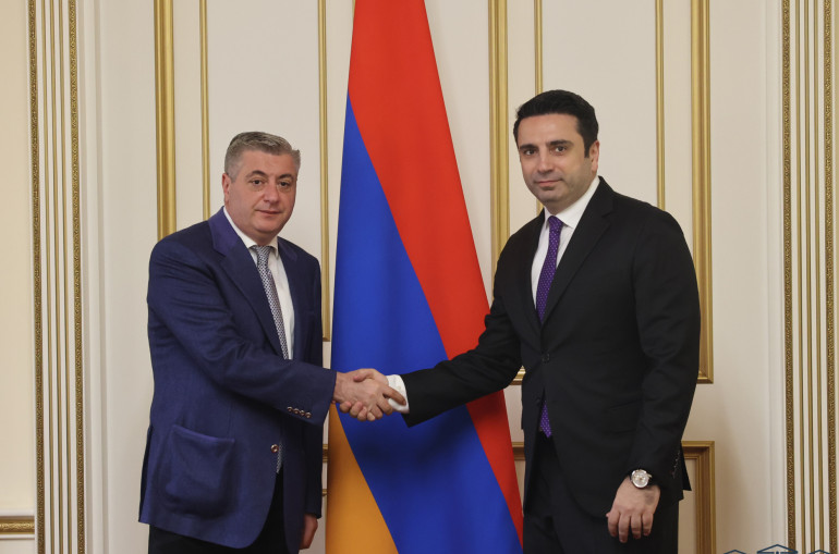 Հայկական կողմը մեծ նշանակություն է տալիս Վրաստանի հետ ապակենտրոնացված համագործակցությանը. Ալեն Սիմոնյան