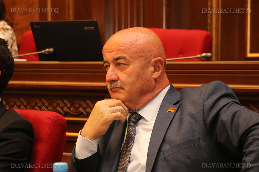 Փաշինյանին համեմատում եմ Վազգեն Սարգսյանի հետ. Հովիկ Աղազարյան