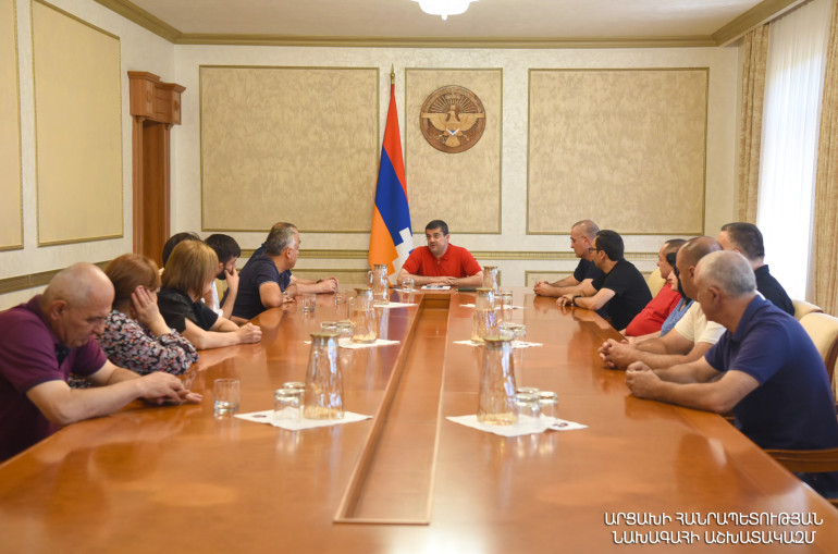 Արցախի նախագահը ԱԺ «Ազատ հայրենիք-ՔՄԴ» խմբակցության պատգամավորներին է ներկայացրել արտաքին քաղաքական դաշտում վերջին շրջանում տեղի ունեցած զարգացումները