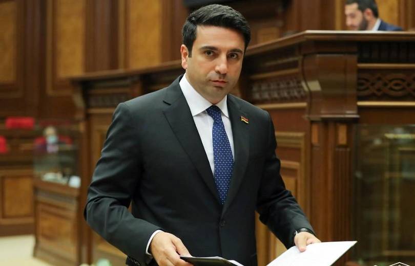 Իրանն ու Ռուսաստանը Հայաստանին օգնել են՝ ելնելով իրենց շահերից. Ալեն Սիմոնյան