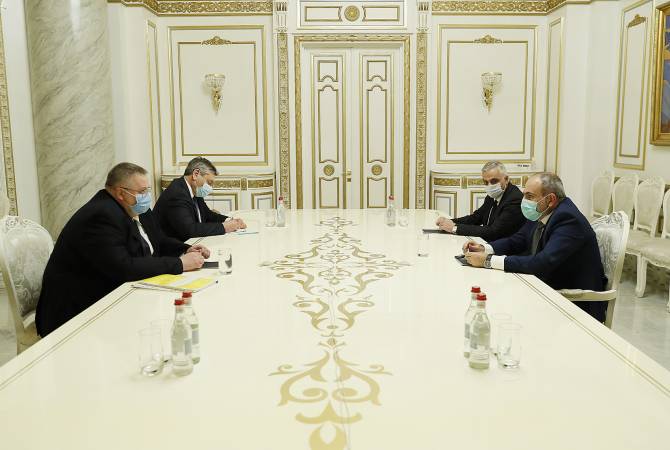 ՀՀ վարչապետը և ՌԴ փոխվարչապետը քննարկել են փոխվարչապետերի եռակողմ աշխատանքային խմբի գործունեության հարցեր
