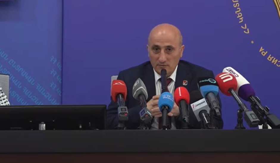 ԿԸՀ նախագահը՝ քարոզարշավի ժամանակ ծառայողական մեքենա օգտագործելու և աշխատավարձ ստանալու կարգերի մասին