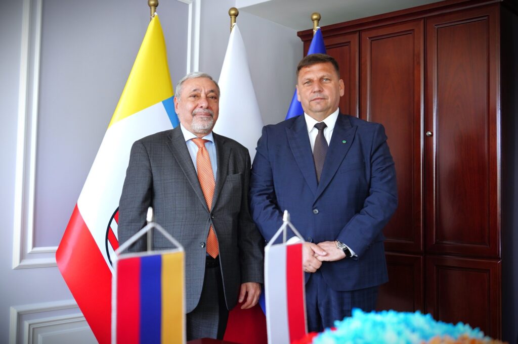 Լեհաստանում ՀՀ դեսպանը քննարկել է ապակենտրոնացված համագործակցության հեռանկարները