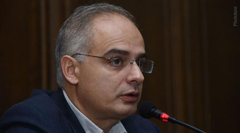 Զուրաբյանը Փաշինյանից պահանջում է հրապարակել Մինսկի խմբի 2019 թվականի ապրիլի և հունիսի խաղաղության պլանները