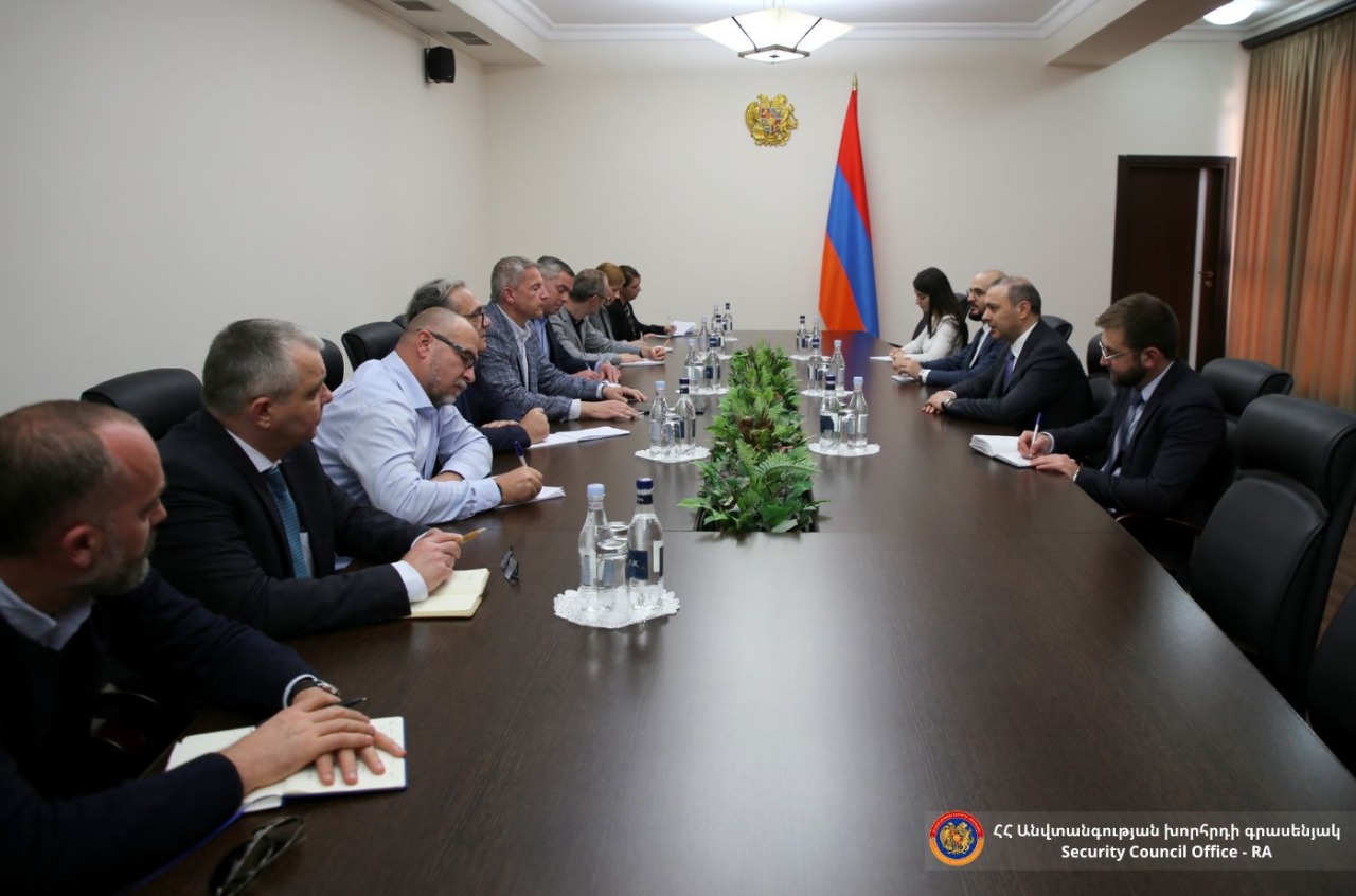 ОБСЕ продолжит углублять сотрудничество с Арменией: полковник Ткачик Григоряну