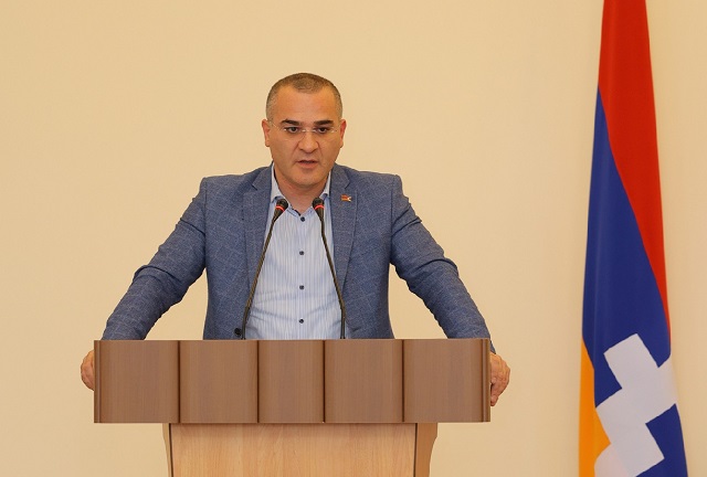 Депутат парламента Арцаха сложил мандат