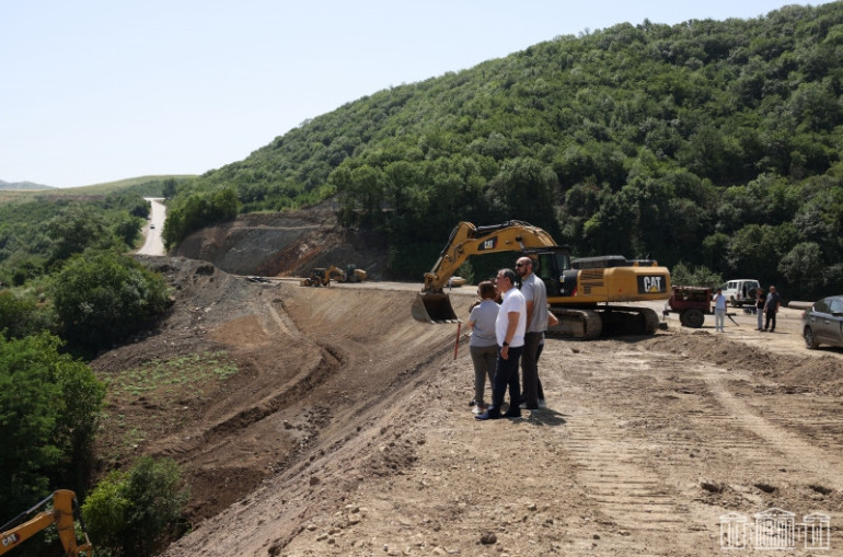 Խորհրդարանականները Տավուշում հետևել են սահմանազատված հատվածների ամրաշինական աշխատանքներին