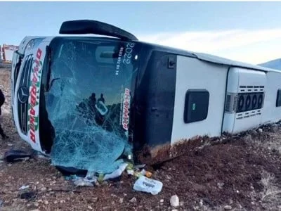 Թուրքիայում ավտոբուսի շրջվելու հետեւանքով կա վեց զոհ, 35 հոգի վիրավորվել է