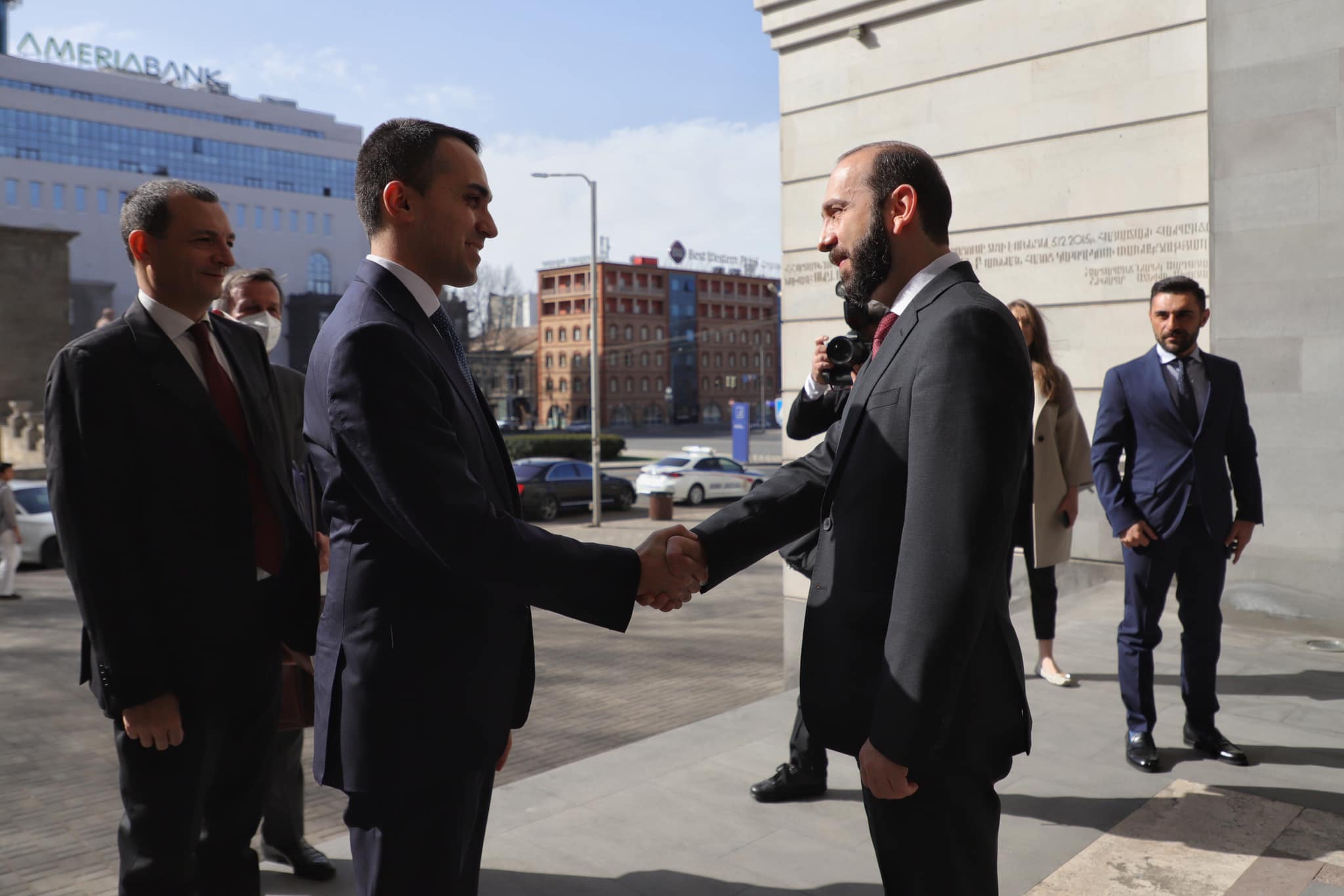 Մեկնարկել է Իտալիայի ԱԳ նախարարի այցը Հայաստան