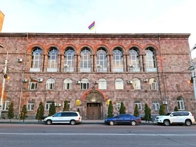 Շենգավիթի թաղապետարանի՝ կաշառք ստանալու մեջ մեղադրվող երկու նախկին պաշտոնյաները կալանավորվել են