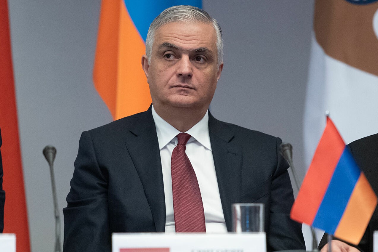 Вице-премьер Армении находится в Москве - планируется встреча с азербайджанским коллегой