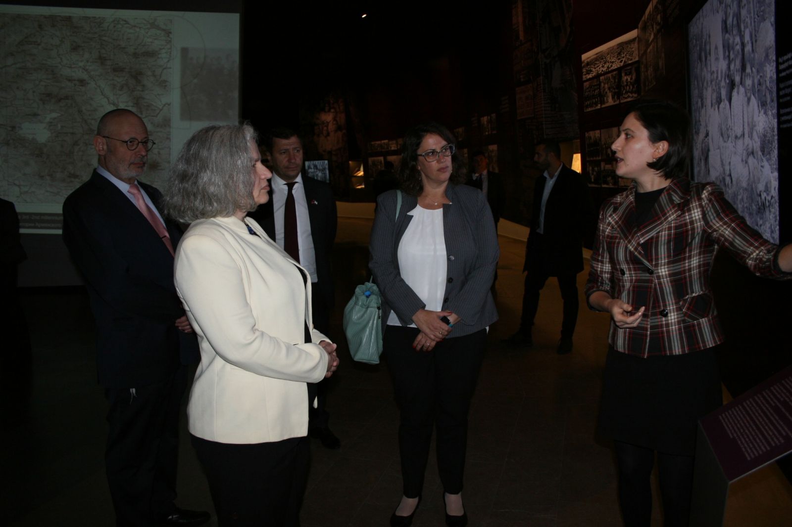 Իսրայելի ԱԳ նախարարության բարձրաստիճան պաշտոնյաներն այցելել են Հայոց ցեղասպանության թանգարան