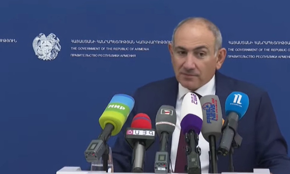 Դա մեր կյանքը հեշտացնո՞ւմ է, թե՞ բարդացնում է, սա էլ է մտածելու հարց. Փաշինյանը՝ անկլավ-էքսկլավների մասին