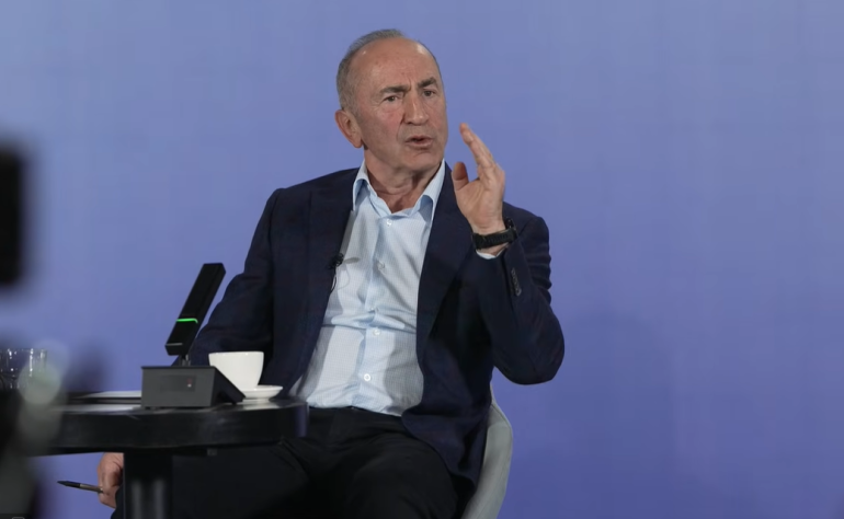 Կամ վարչապետը գործակալ է, կամ տգետ ու մեծամիտ, կամ միտումնավոր է անում. Ռոբերտ Քոչարյան