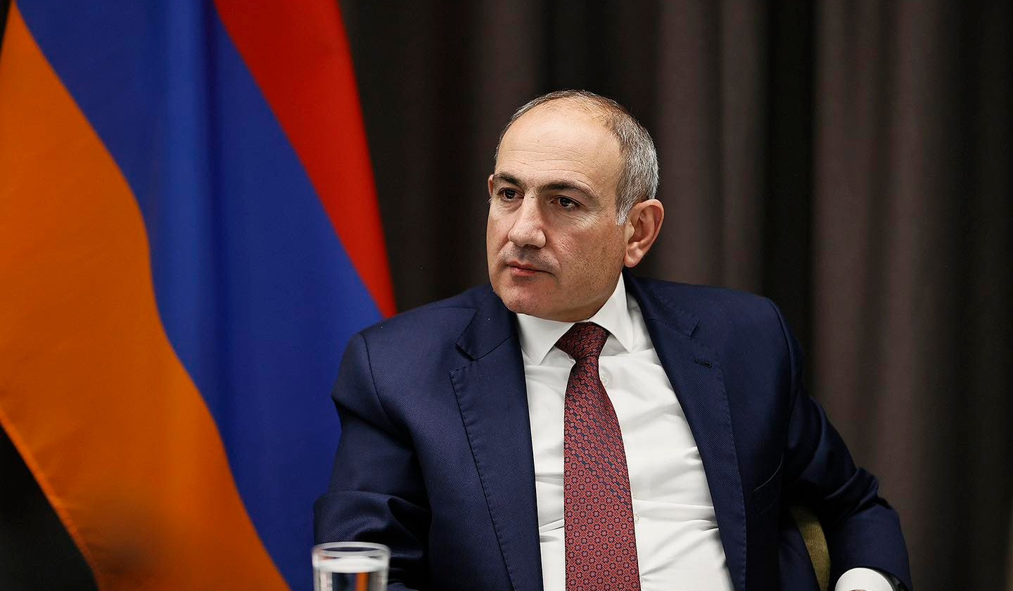Հա, ես իրոք բուժման կարիք ունեմ, հարբուխ եմ. Փաշինյանը` Սամվել Կարապետյանի հայտարարության մասին