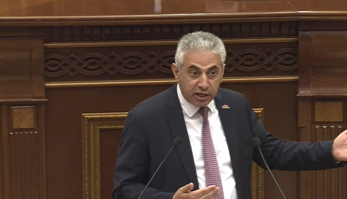 Ես անհամբեր եմ Փաշինյանի հետ հանդիպմանը. Ղազարյանը հորդորեց չձգձգել ԱԺ աշխատանքները