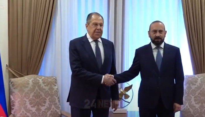 Ես չեմ պատկերացնում հյուրընկալության որևէ այլ կերպ. Արարատ Միրզոյանը՝ Լավրովին ջերմ ընդունելու մասին