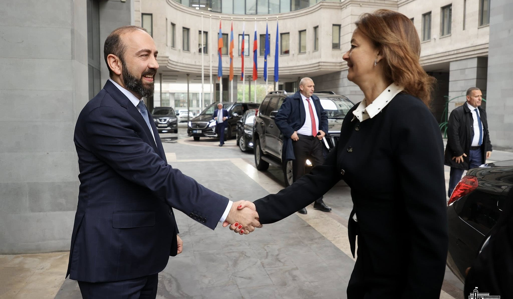 Մեկնարկել է Արարատ Միրզոյանի առանձնազրույցը Սլովենիայի ԱԳ նախարարի հետ