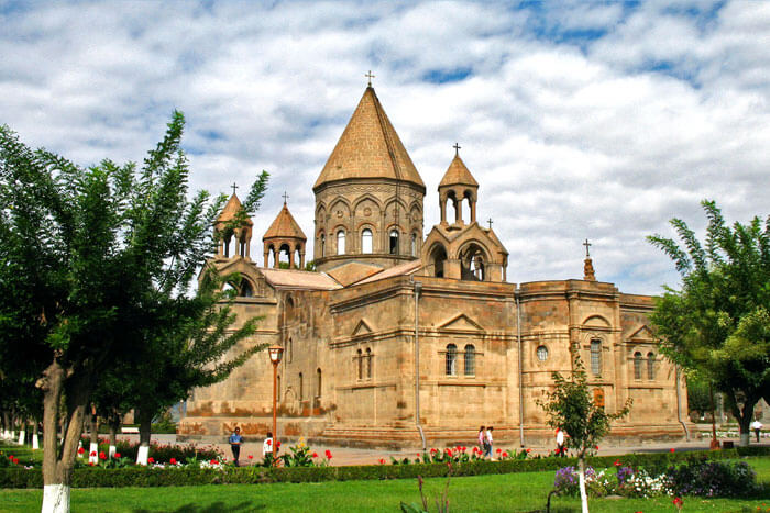 Այսօր հայ առաքելական եկեղեցին տոնում է Խաչվերացը