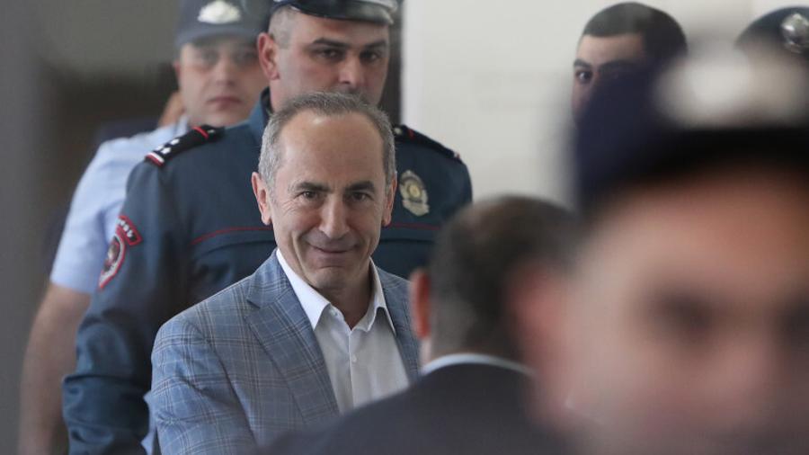 Հիմա յուրաքանչյուրը կարող է մտածել` արդյո՞ք այս դատավորն SMS-ով հարց լուծող է, անկախ է, թե ոչ․ Ռոբերտ Քոչարյան