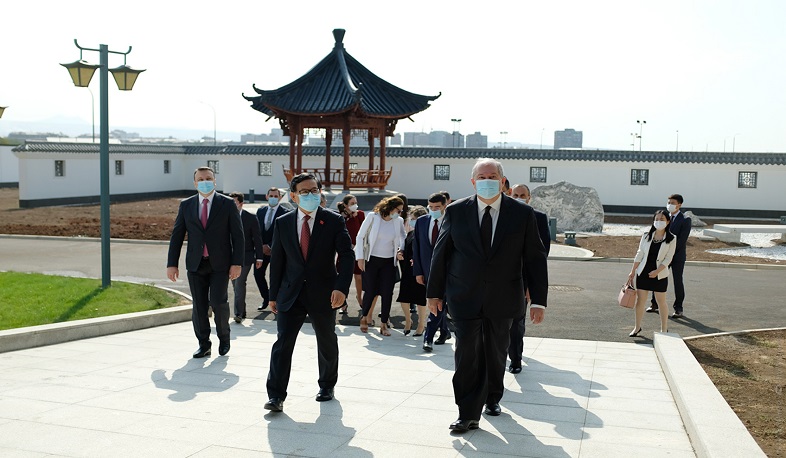 Հայաստանը կարող է նոր տեխնոլոգիաների ոլորտում համագործակցել Չինաստանի հետ. նախագահն այցելել է ՀՀ-ում Չինաստանի դեսպանություն