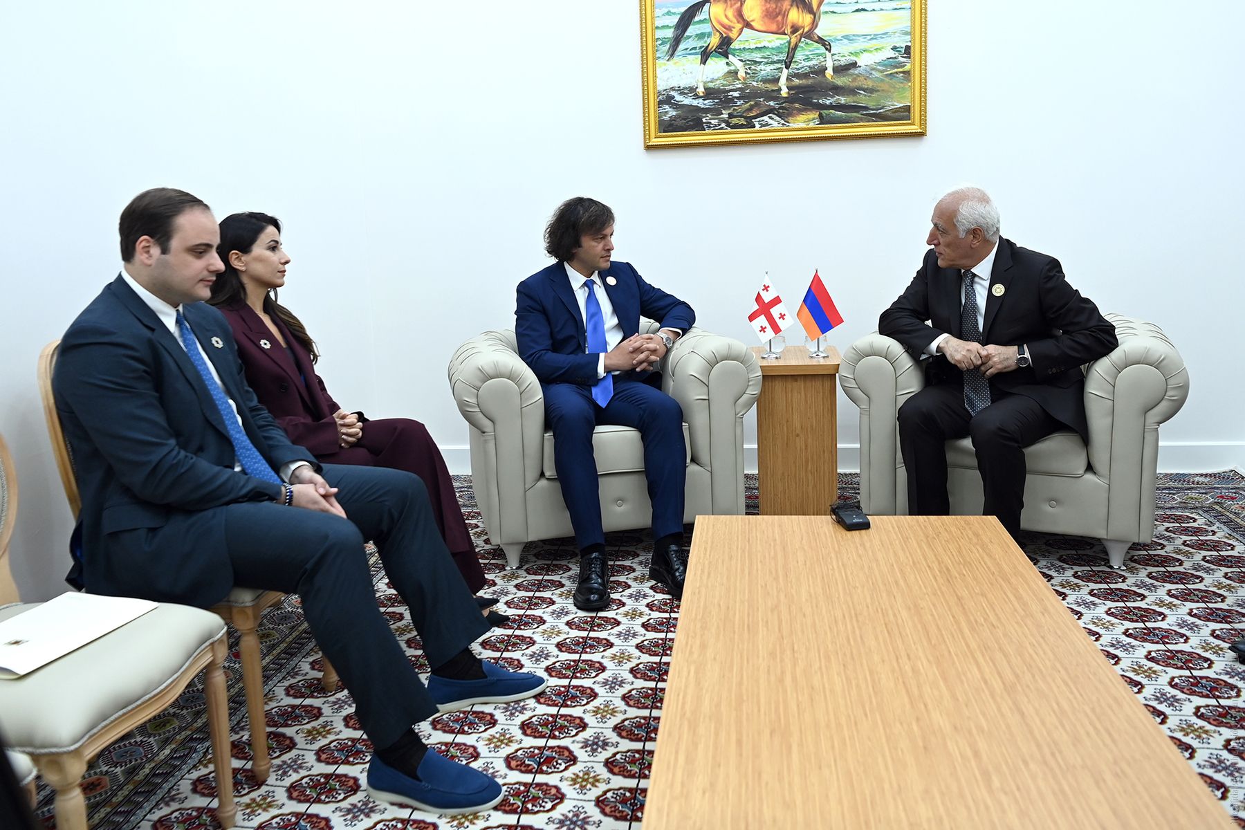 ՀՀ նախագահն ու Վրաստանի վարչապետը քննարկել են երկկողմ տնտեսական համագործակցությանն առնչվող հարցեր