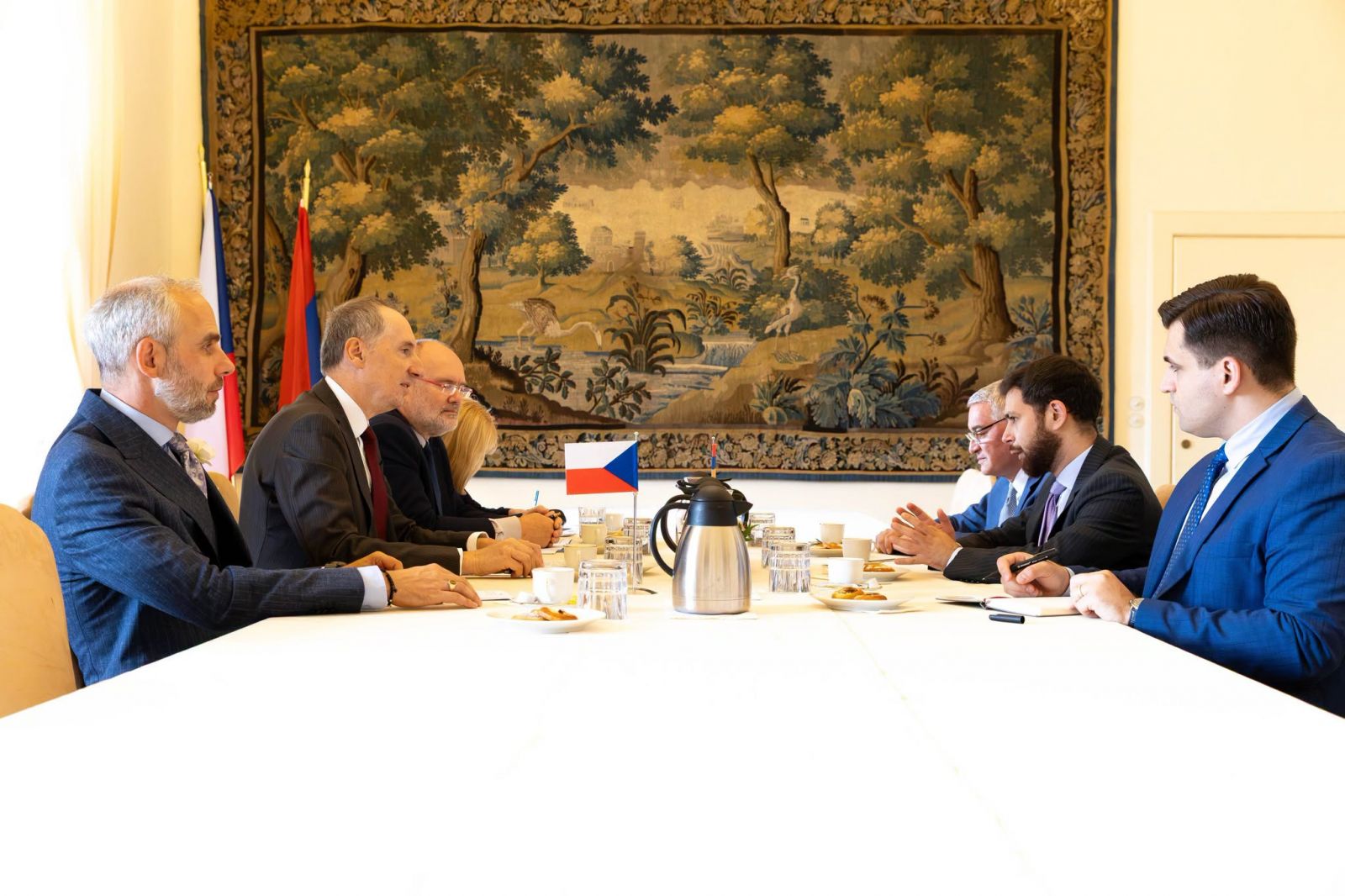 Վահան Կոստանյանը և Չեխիայի ԱԳ նախարարի տեղակալն առանձնանշել են համագործակցության հեռանկարային ոլորտները