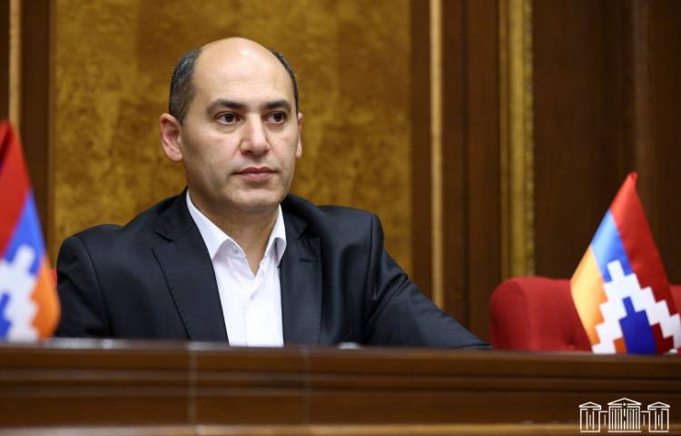 Մարտունը «կատաղել է». «Հրապարակ»