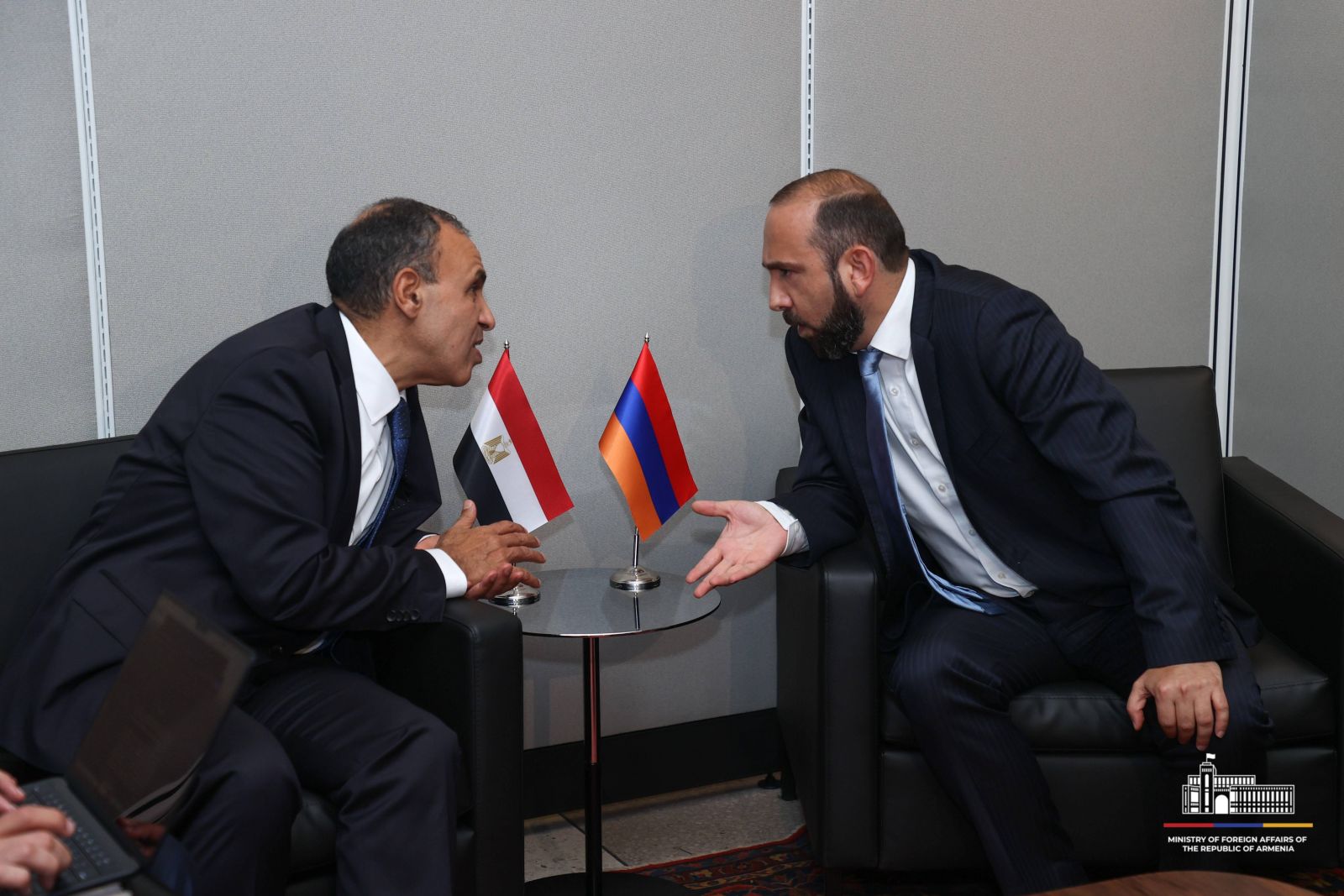 Հայաստանի և Եգիպտոսի ԱԳ նախարարները մտքեր են փոխանակել Մերձավոր Արևելքում զարգացումների շուրջ
