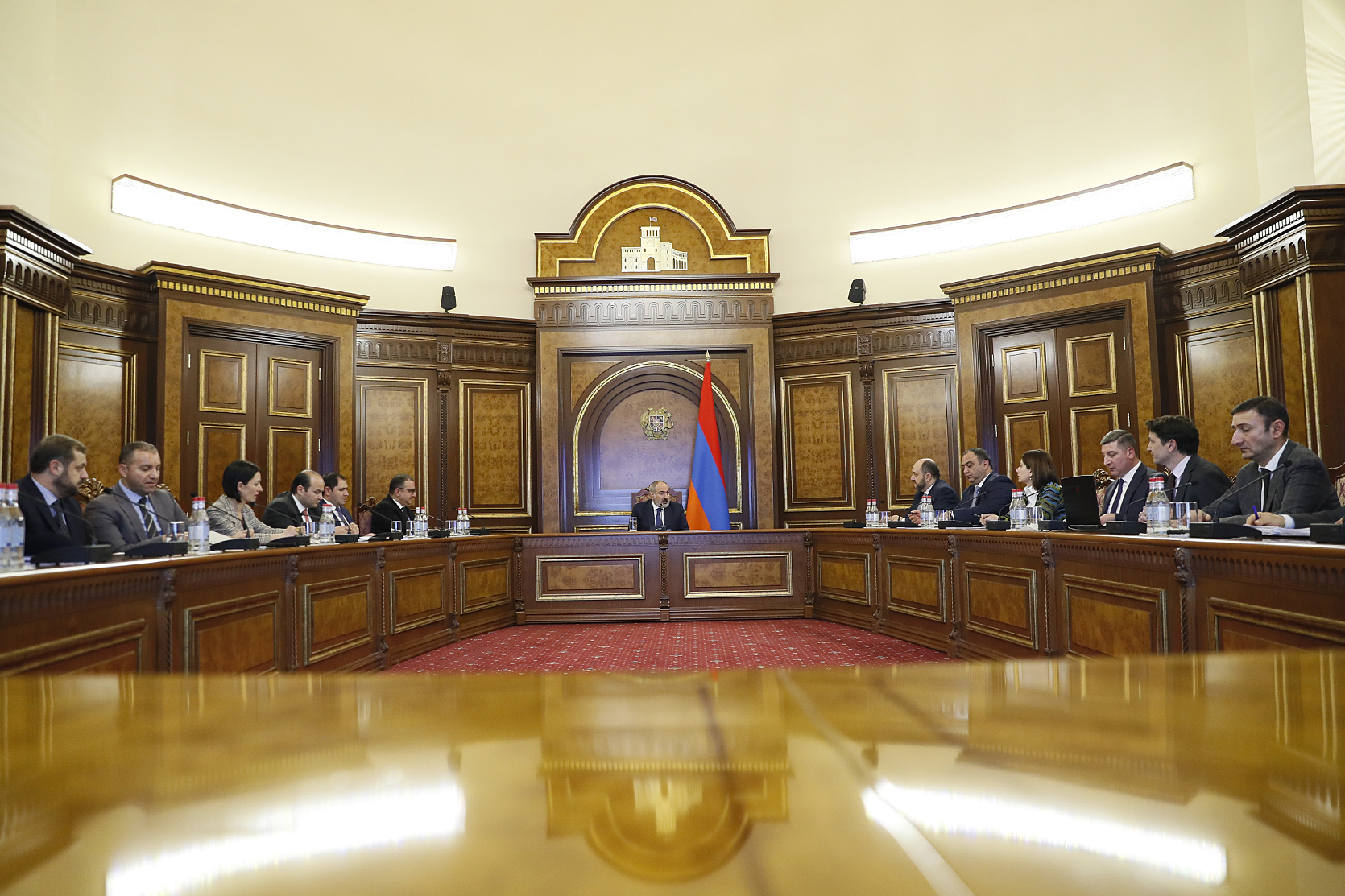 Под председательством премьер-министра Пашиняна обсуждены рамки проекта среднесрочной программы расходов на 2024-2026 гг.