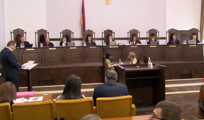 ՍԴ-ն քննում է ընդդիմադիր ուժերի դիմումը. ուղիղ