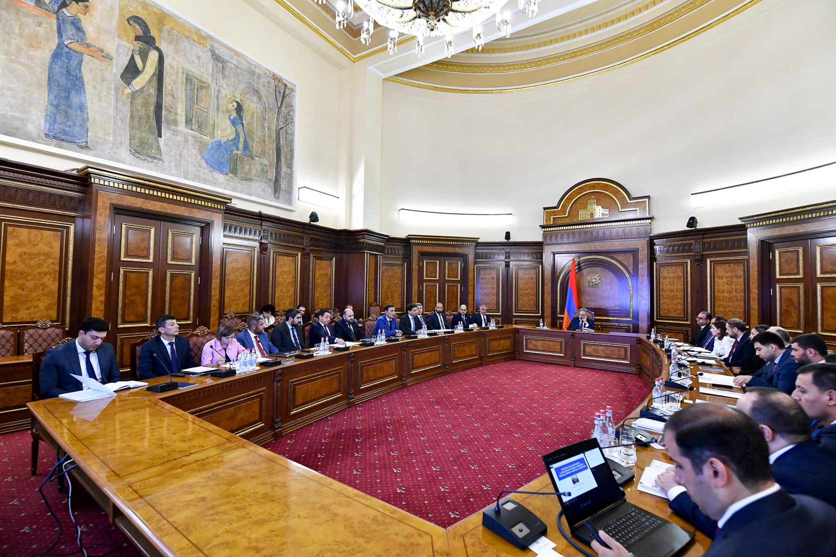 Վարչապետի գլխավորությամբ քննարկվել է 2024 թ. առաջին կիսամյակի պետական բյուջեի կատարողականի հաշվետվությունը