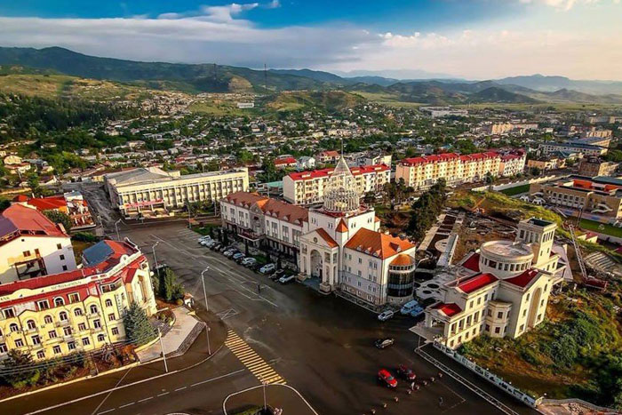ՀՀ-ում ՌԴ դեսպանությունը փոխել է ԼՂ հումանիտար օգնության տեղափոխման մասին ավելի վաղ հրապարակված տեքստը՝ հանելով թե՛ Ստեփանակերտ, թե՛ Խանքենդի անվանումները 