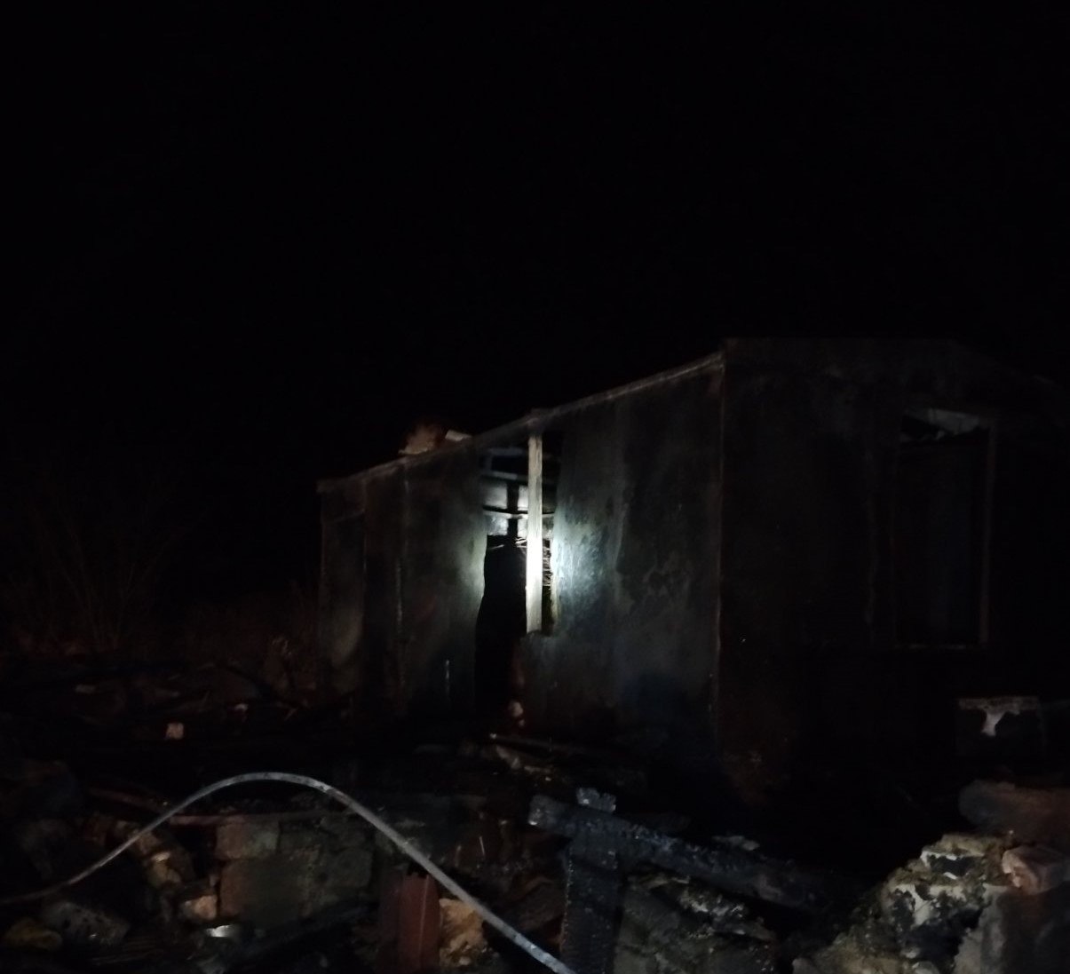 Դարպաս գյուղում այրվել է տնակը՝ գույքով