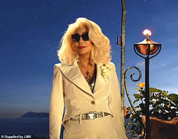 Շերը կնկարահանվի Mamma Mia-ի սիքվելում