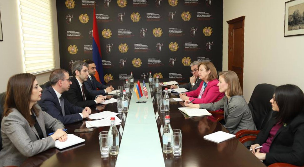 Արդարադատության նախարարն ու ԱՄՆ դեսպանը քննարկել են հայ-ամերիկյան ընդհանուր նպատակները