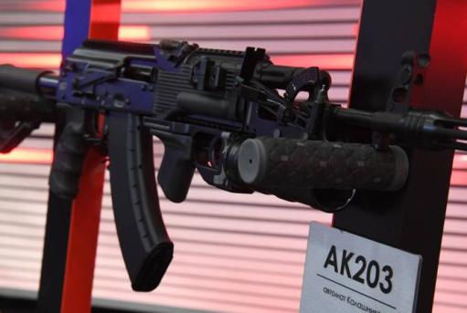 Հնդկաստանը սկսել է ռուսական AK-203 ինքնաձիգներ արտադրել