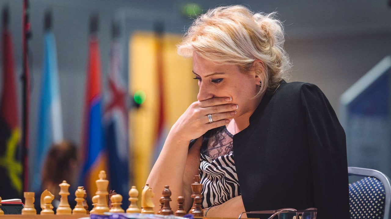 Элина Даниелян - одна из лидеров индивидуального чемпионата Европы по шахматам