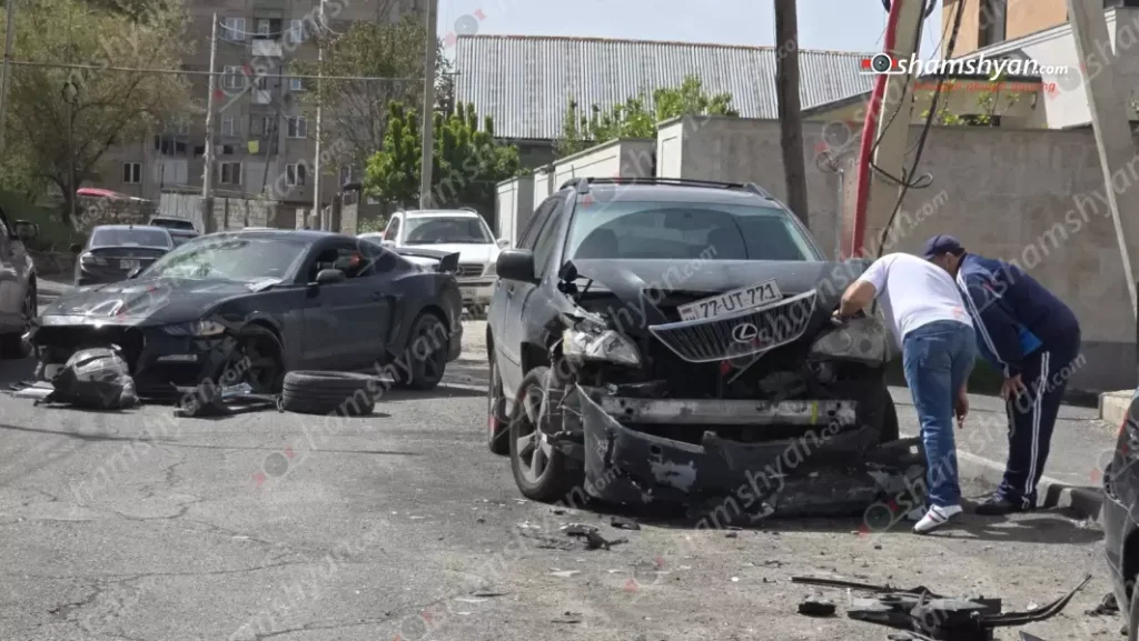Խոշոր ավտովթար՝ Երևանում․ «Ford Mustang»-ը` մի քանի ավտոմեքենաների ջարդի հեղինակ