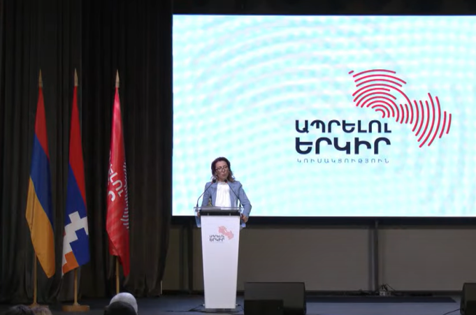 Իշխանությունները զբաղված են գահավիժող վարկանիշը փրկելու փորձերով, սակայն ո՛չ կակաչները, ո՛չ սակուրաները չեն օգնելու. Մանե Թանդիլյան