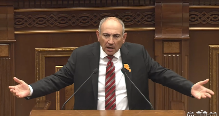 Ո՞ւմ ձայնն է կեղծված, դուրս եկեք հրապարակներ, դուրս չեք գա, որովհետև գիտեք, որ այդ դեպքում դուրս կգան նրանք, ում ձայնը դուք կեղծել եք ընտրակաշառքներով. Փաշինյան