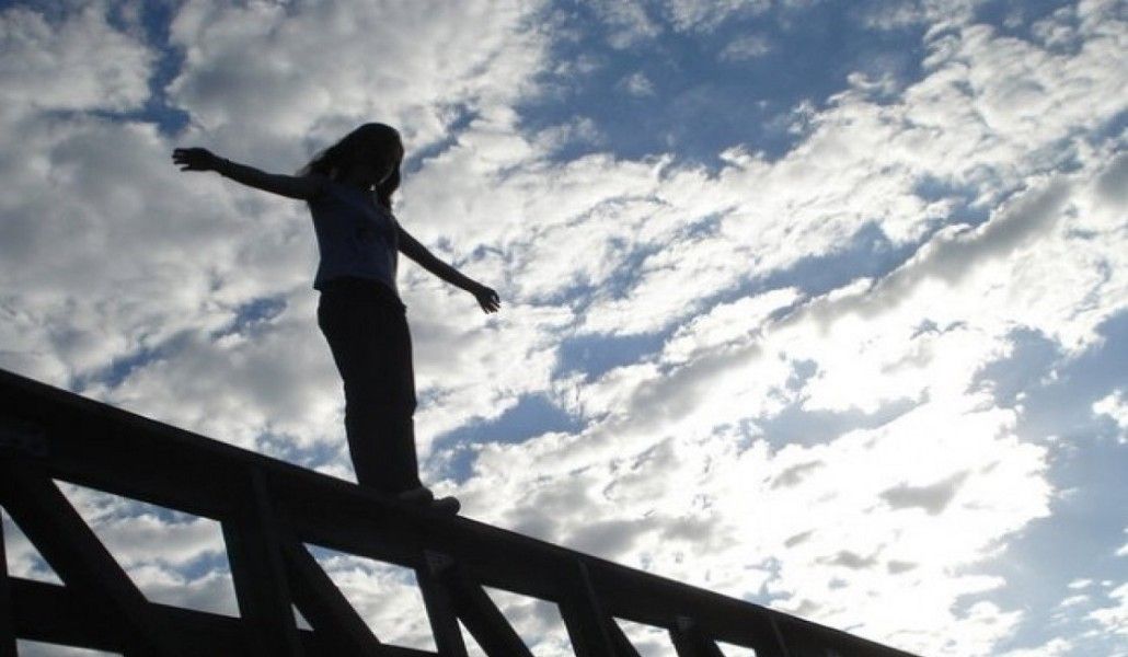 Արտակարգ դեպք Գեղարքունիքի մարզում․ 23-ամյա աղջիկը փորձել է կամրջից ցած նետվելու միջոցով ինքնասպանություն գործել․ պատճառը հարազատ քեռին է
